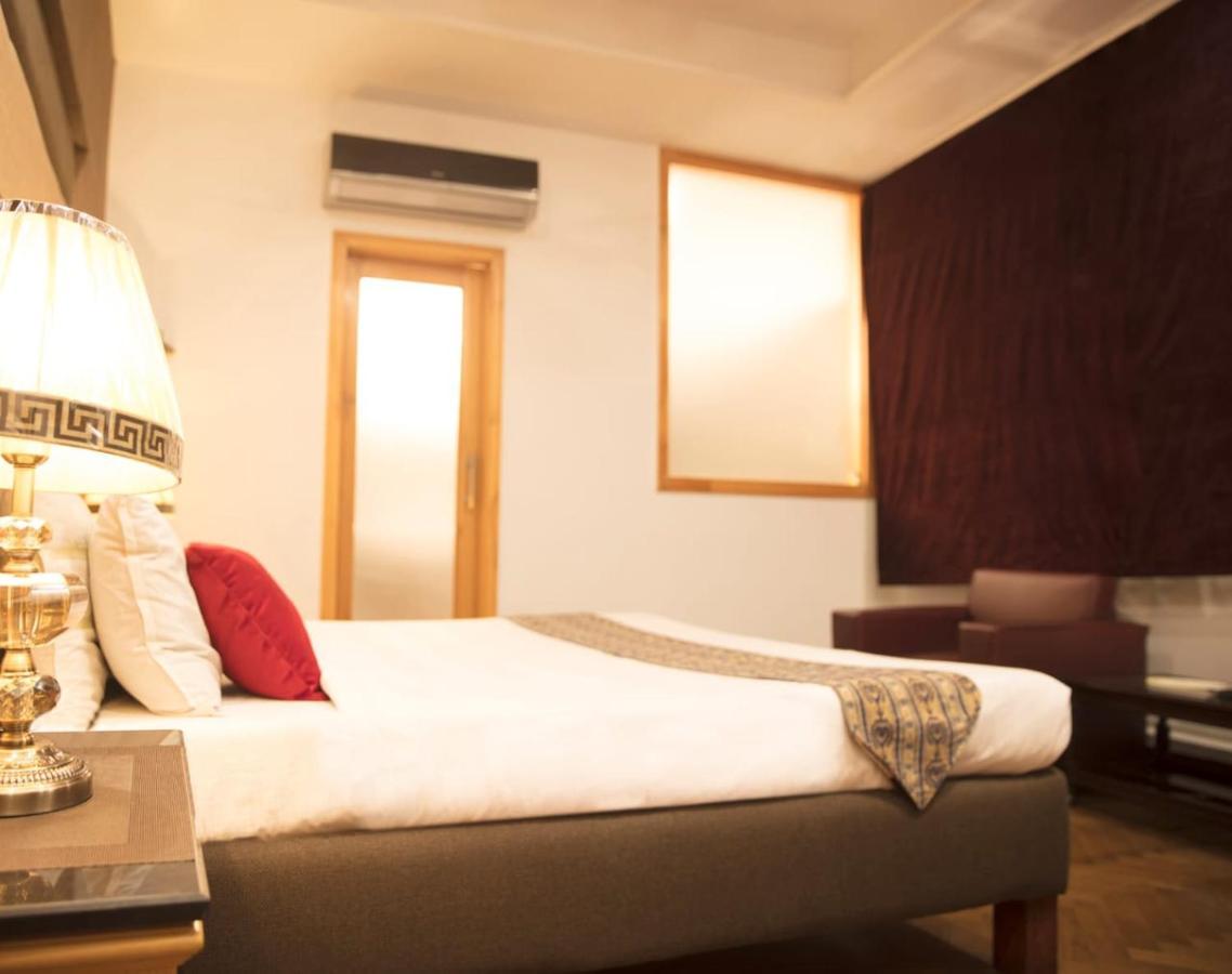 Lawrence View Hotel, Lahore Extérieur photo