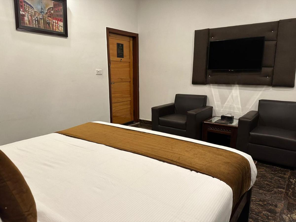 Lawrence View Hotel, Lahore Extérieur photo